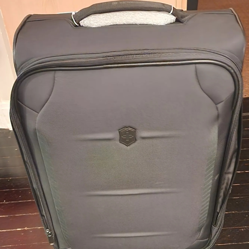 Victorinox Charcoal Travel Suitcase